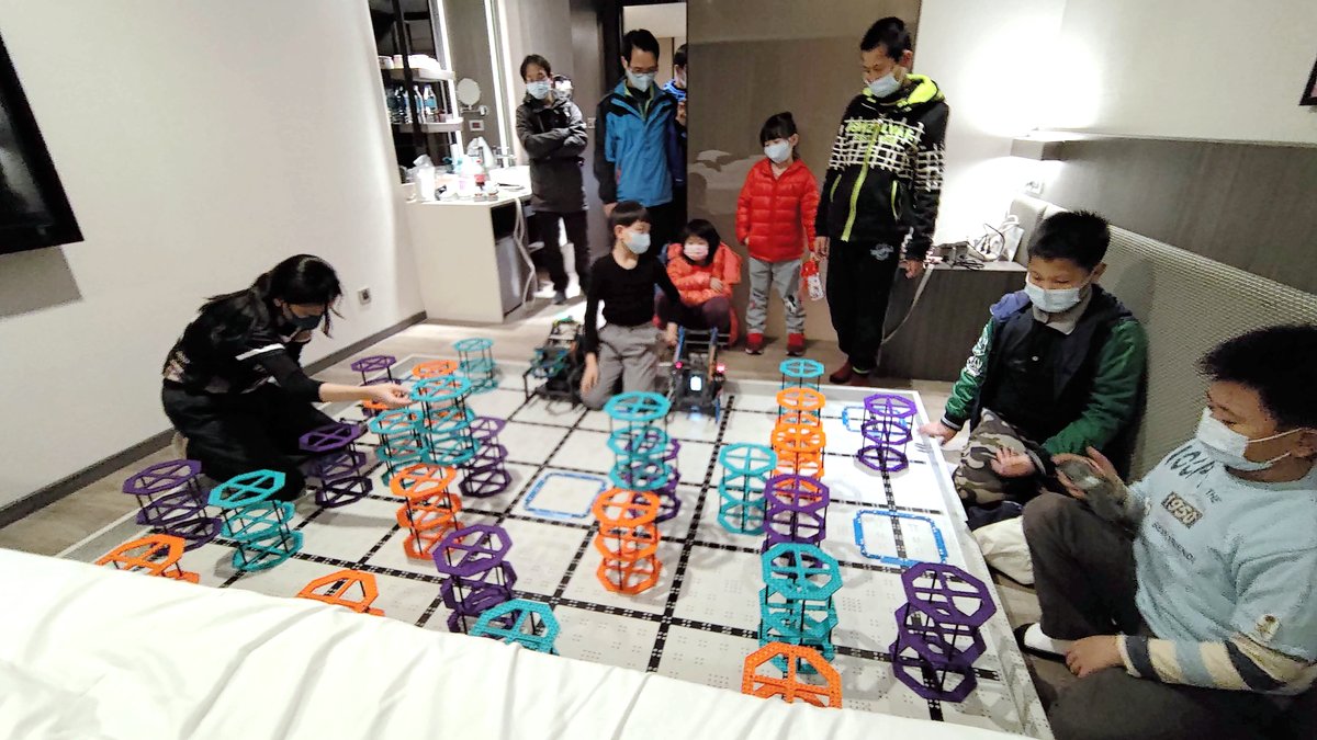 關於 VEX,我常被家長們問到的一些問題?以及為什麼我們連續學這麼多年?